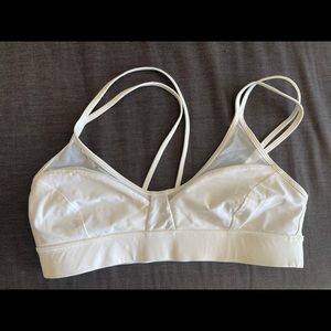 Lululemon white sports bra size 6